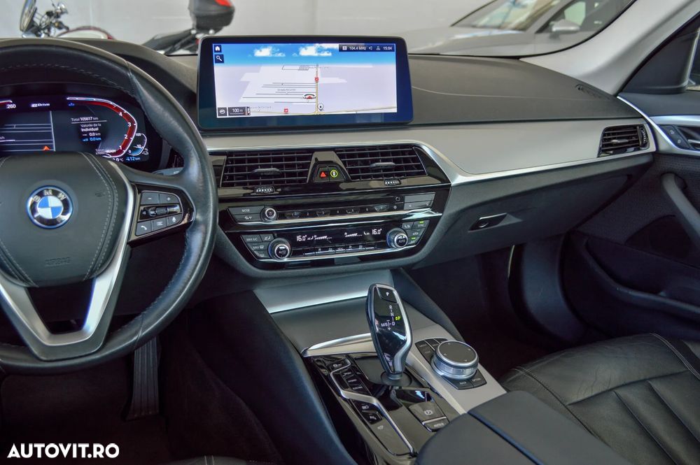 BMW Seria 5 520e Aut. Luxury Line - 39