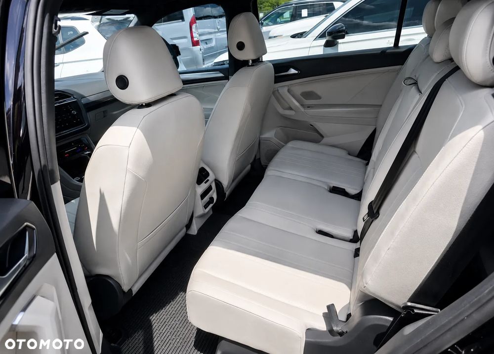 Volkswagen Tiguan - 10