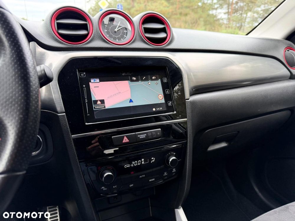 Suzuki Vitara 1.4 Boosterjet Premium 2WD - 32