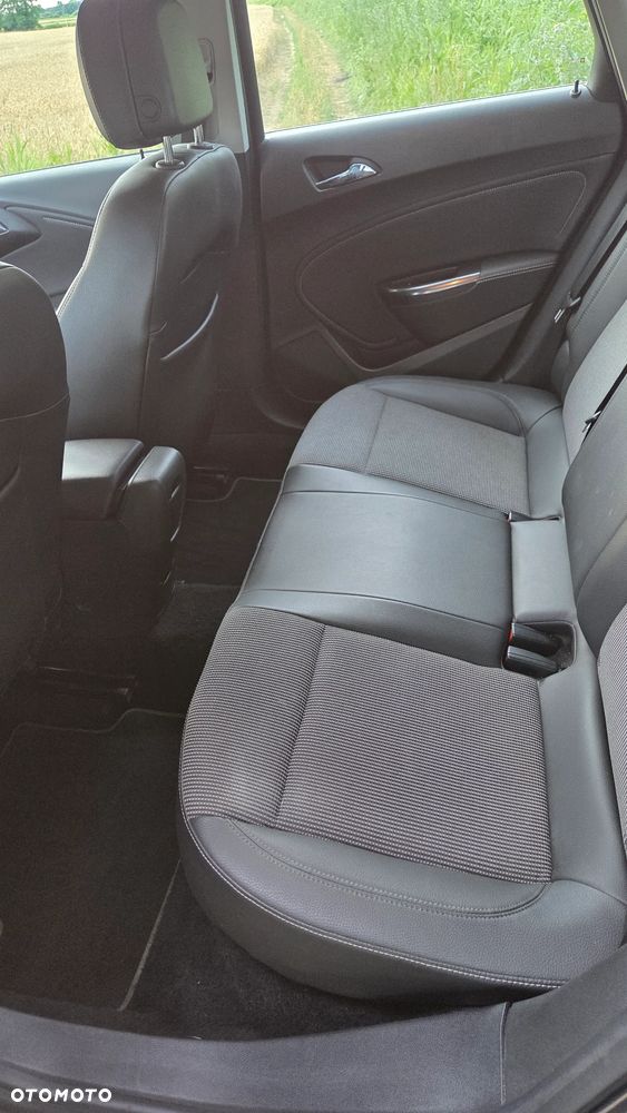 Opel Astra 1.4 T Cosmo - 8