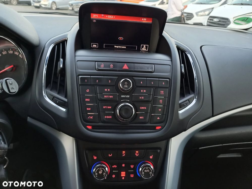 Opel Zafira - 24