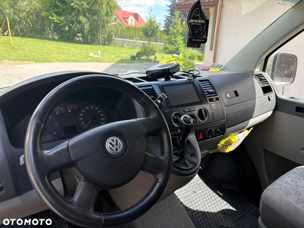 Volkswagen Transporter Shuttle L1 - 14