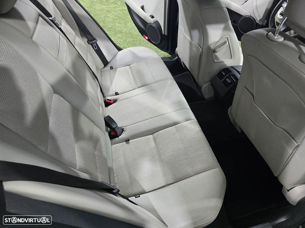 Mercedes-Benz C 250 - 11