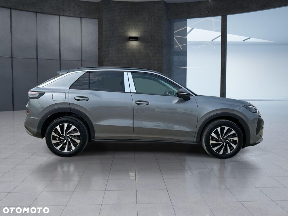 Volkswagen T-Roc - 10