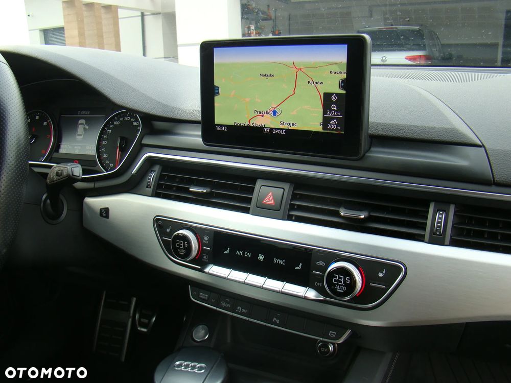Audi A4 Avant 2.0 TFSI ultra design - 34