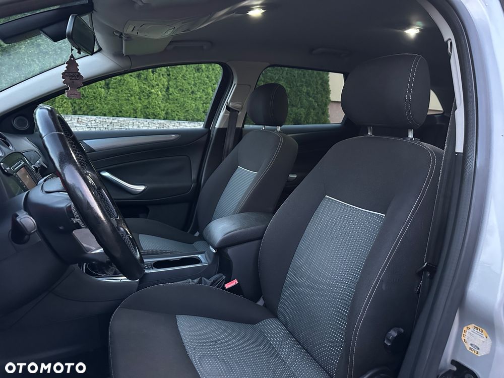 Ford Mondeo 2.0 TDCi Titanium - 17