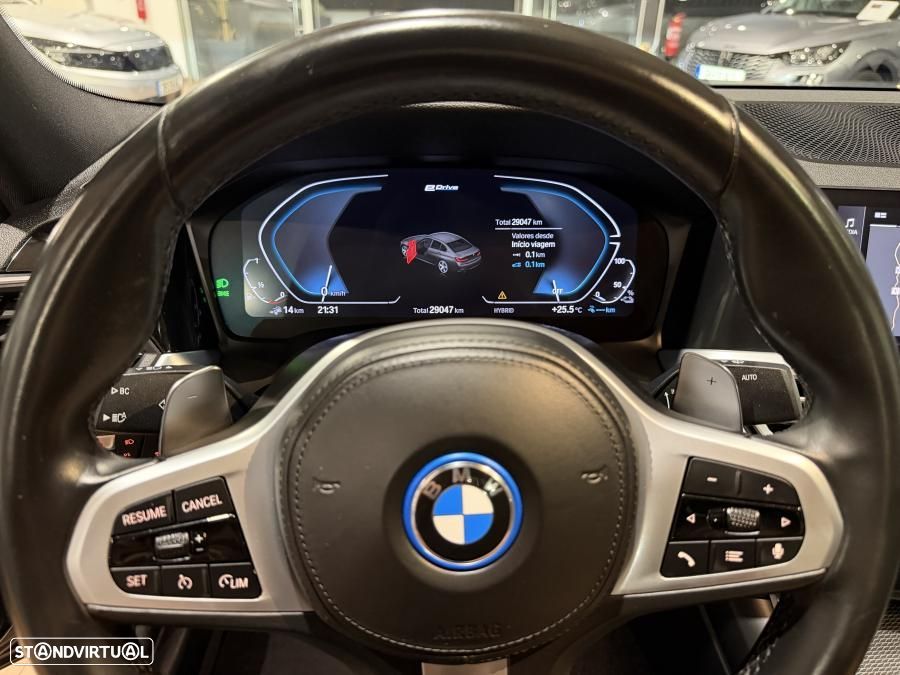 BMW 330 e Pack Desportivo M Auto - 14