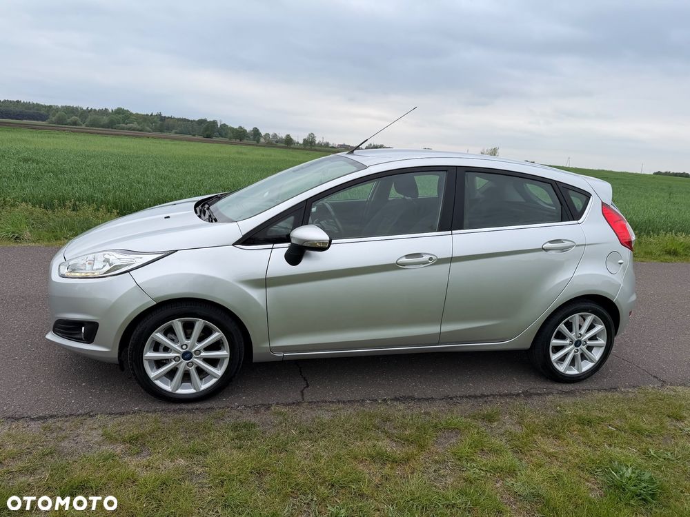 Ford Fiesta 1.0 EcoBoost Powershift Titanium - 6