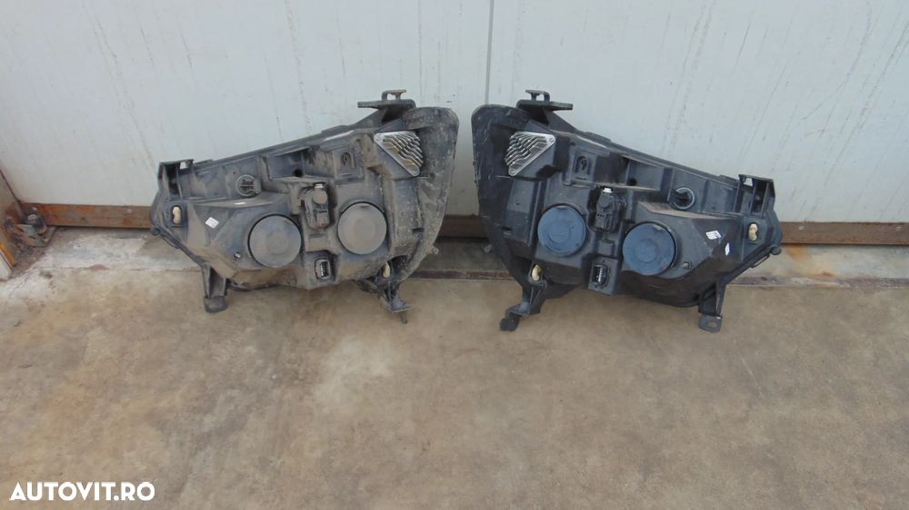 Faruri stanga/dreapta Renault Master 4 an 2022 cod 260607867R - 8