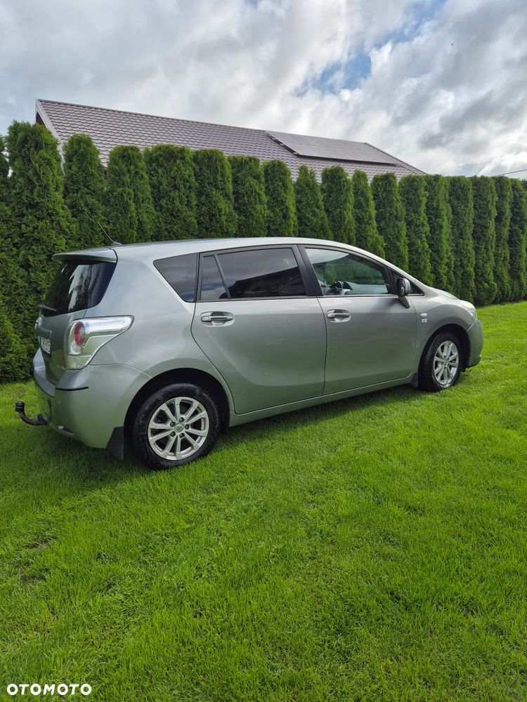 Toyota Verso - 2