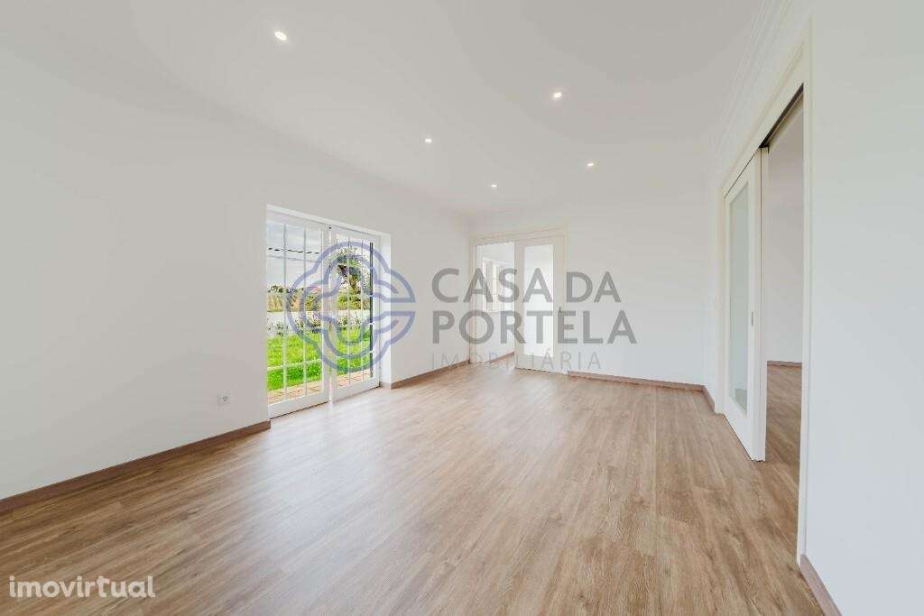 Moradia T4 térrea tradicional com Jardim - Grande imagem: 4/52