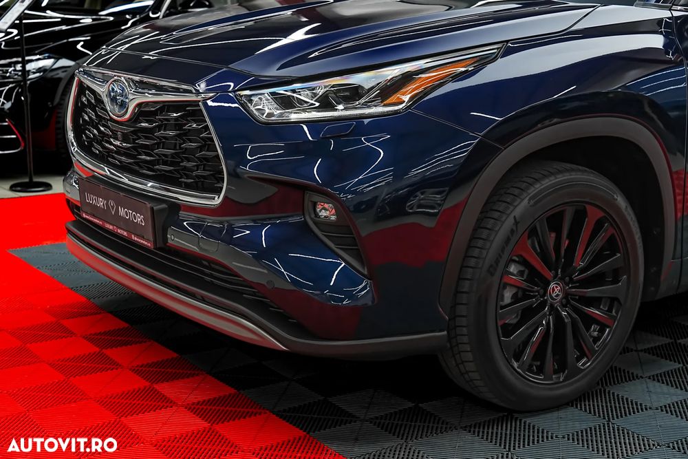 Toyota Highlander 2.5 L Dynamic Force 248CP Luxury Metallic - 16