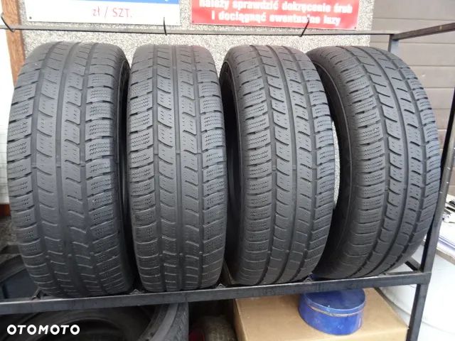 225/75/R16C 116/114R Continental Vanco Winter 2 - 1