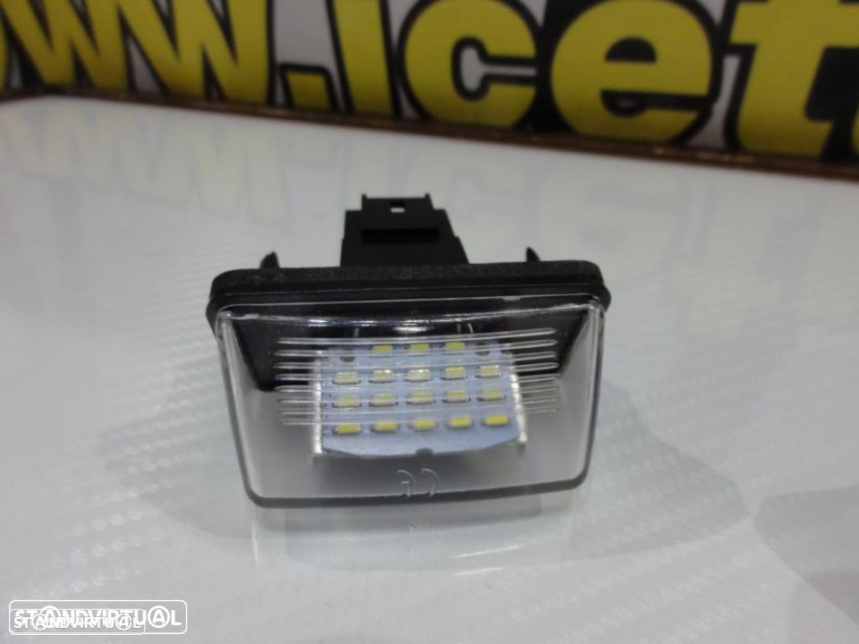 Suporte De Lâmpada De Matrícula Com Led Branco Para Peugeot 206, 206+, 207, 407, 406, 306, 307, 308, Partner B9/M49/M59 3/5-drs, 406 4/5-drs, 407 4/5-drs, 5008 5-drs MPV, Citroen C3, C3 Picasso, C4 Picasso, C5 Ⅱ, C6, Berlingo, SAXO, XSARA, XSARA Ⅱ, XSARA Picasso. - 4