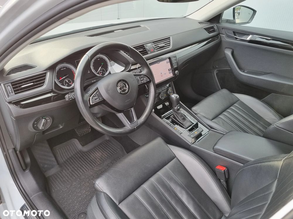 Skoda Superb 2.0 TSI L&K DSG - 11