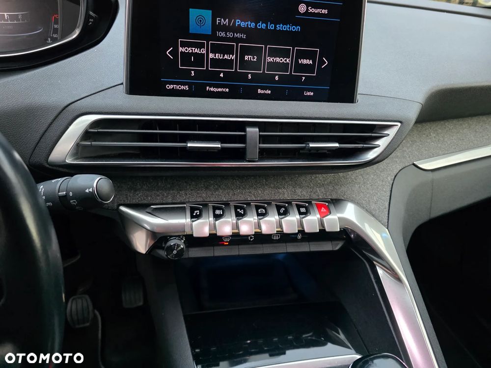 Peugeot 3008 - 19