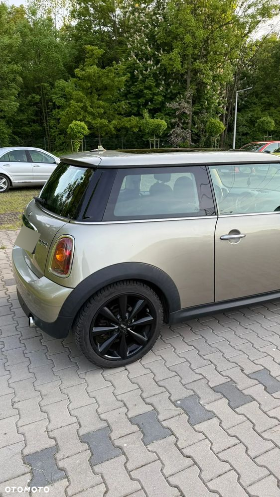 MINI Cooper Standard - 4