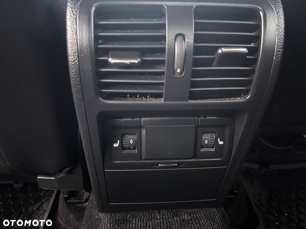 Volkswagen CC 2.0 TDI DPF BMT 4Mot DSG - 26