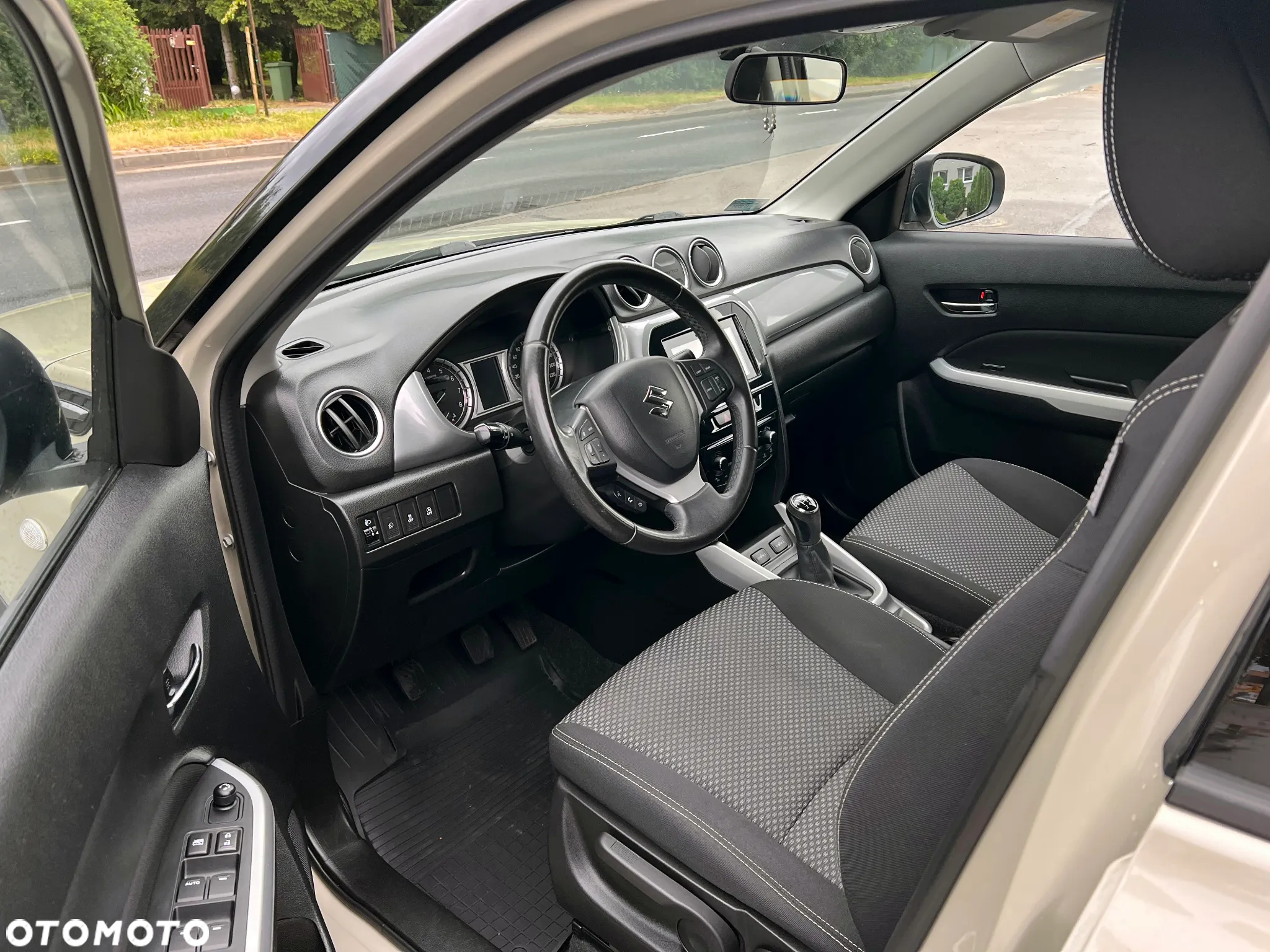 Suzuki Vitara 1.6 Premium 2WD - 5