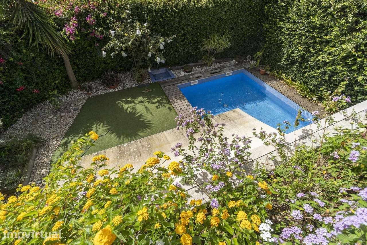 Moradia T5 com piscina, Amoreira (Estoril), Cascais - Grande imagem: 4/57