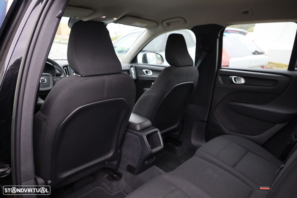 Volvo XC 40 1.5 T2 Momentum Core - 11