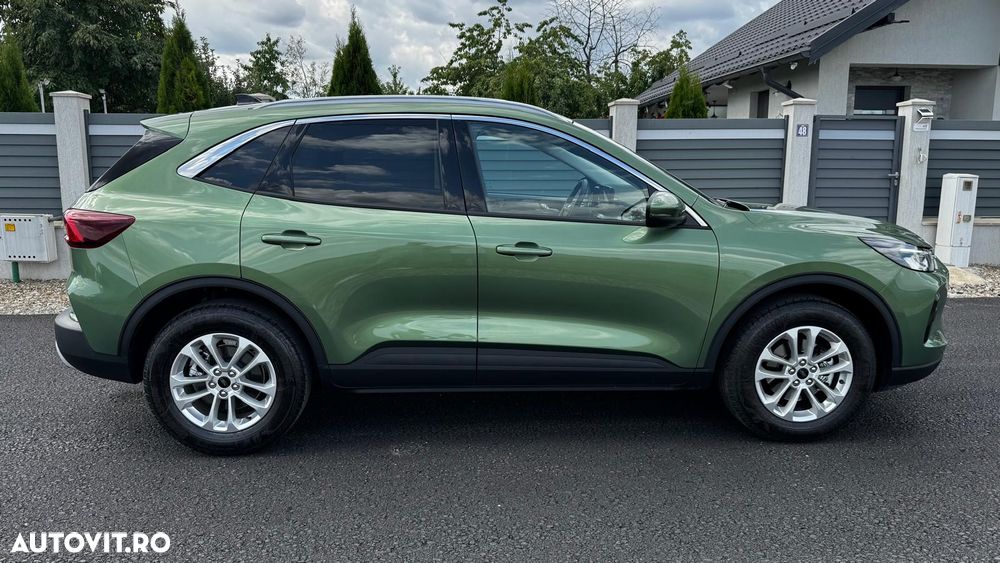 Ford Kuga 1.5 EcoBoost A8 FWD Titanium - 5