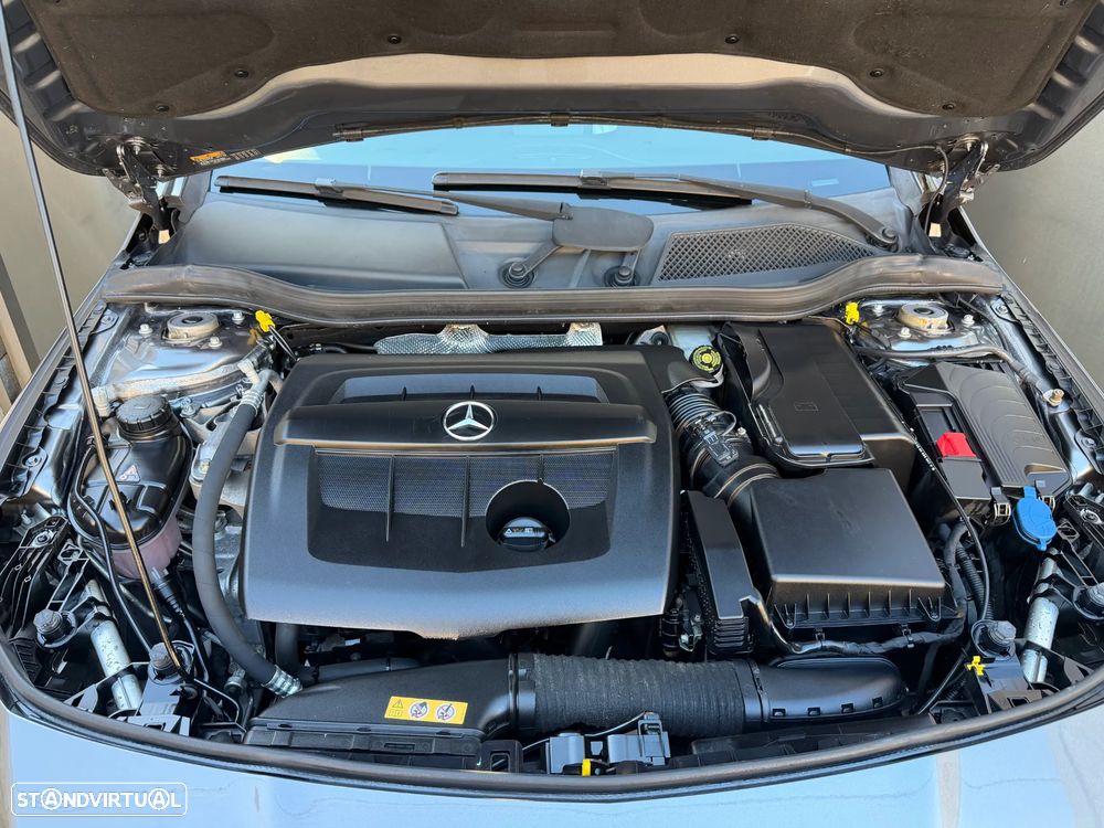 Mercedes-Benz CLA 180 d Shooting Brake AMG Line Aut. - 13