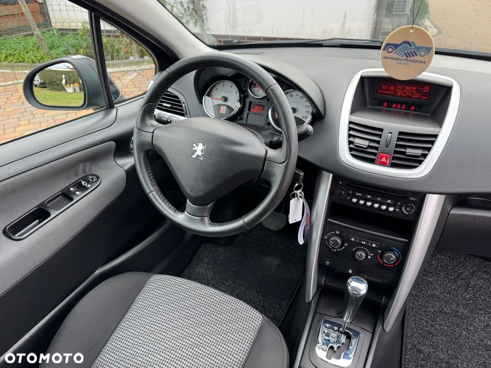 Peugeot 207 - 26