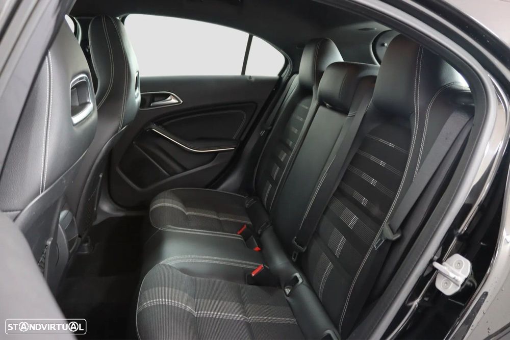 Mercedes-Benz A 180 CDI (BlueEFFICIENCY) Urban - 14