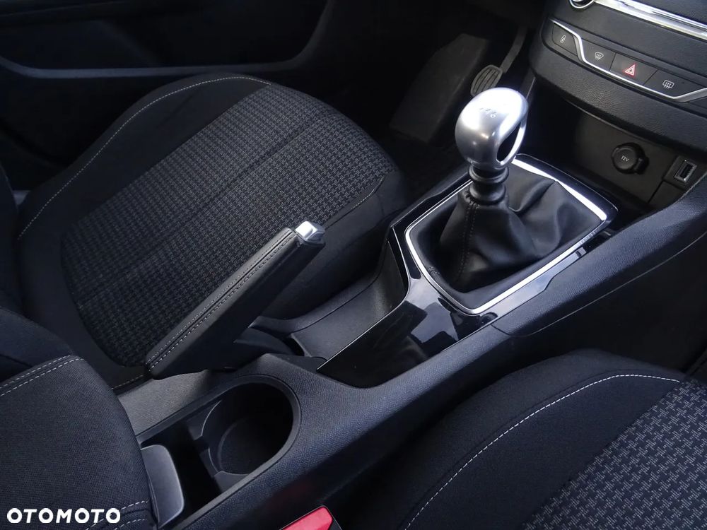 Peugeot 308 1.5 BlueHDi Business Line S&S - 18