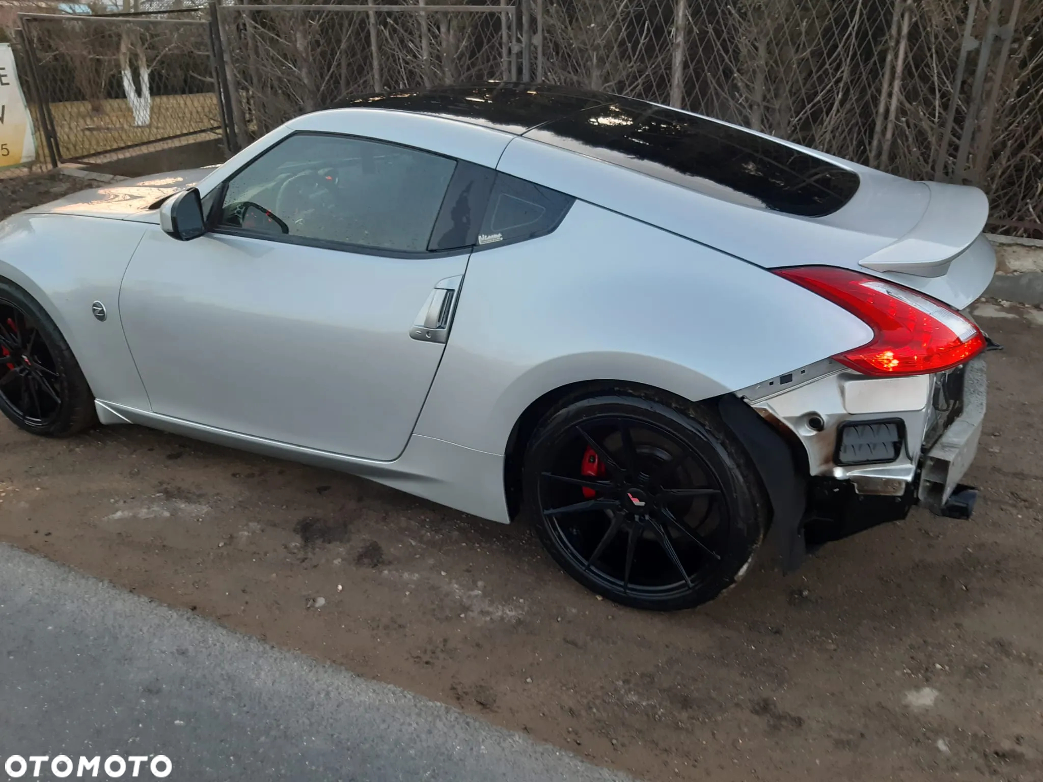 Nissan 370 Z - 7