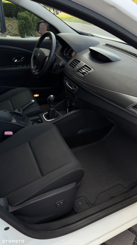 Renault Megane 1.5 dCi Intens - 32