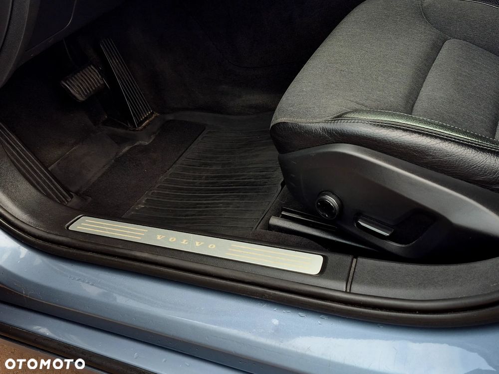 Volvo V90 D3 Geartronic Momentum - 16