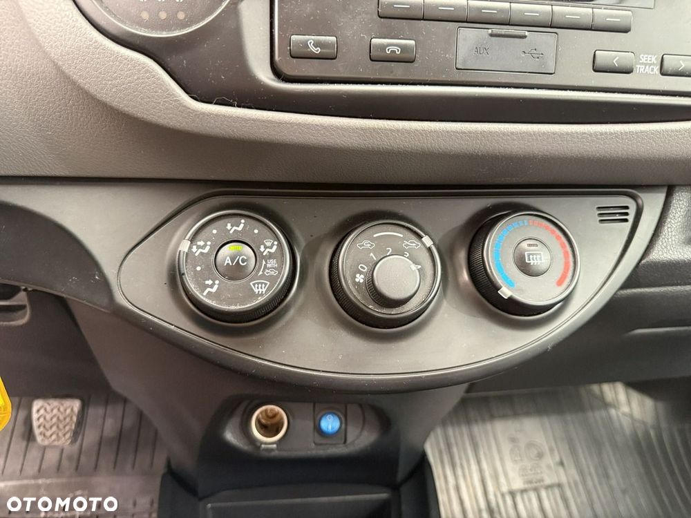 Toyota Yaris - 21