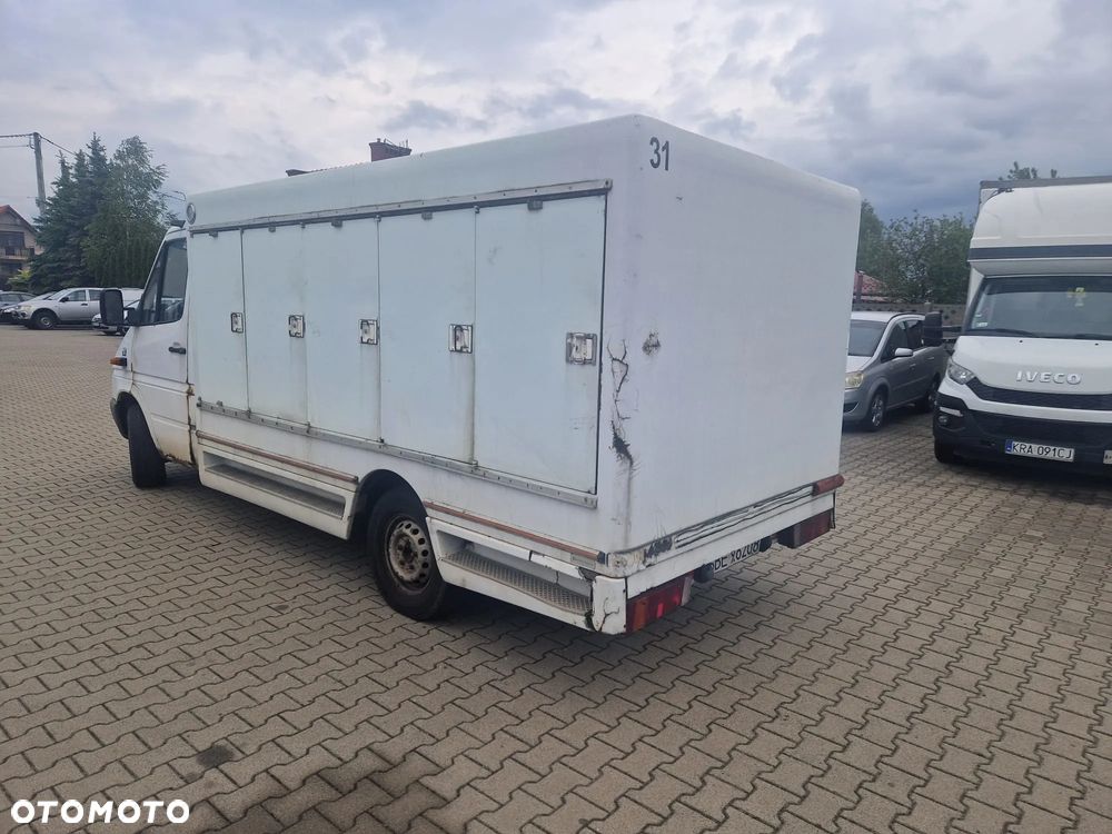Mercedes-Benz sprinter - 4