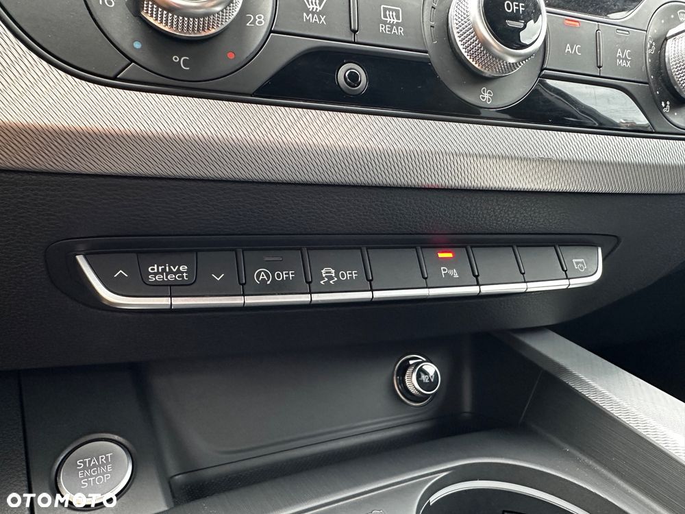 Audi A4 Avant 2.0 TFSI ultra S tronic sport - 32