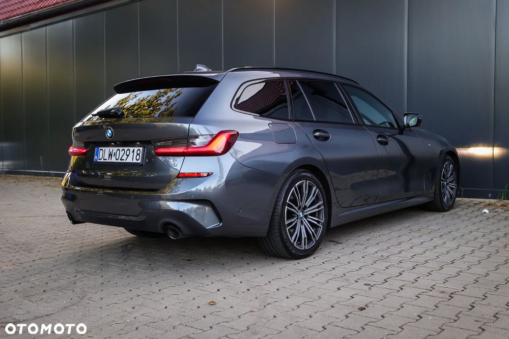 BMW Seria 3 320d Edition M Sport Shadow - 14