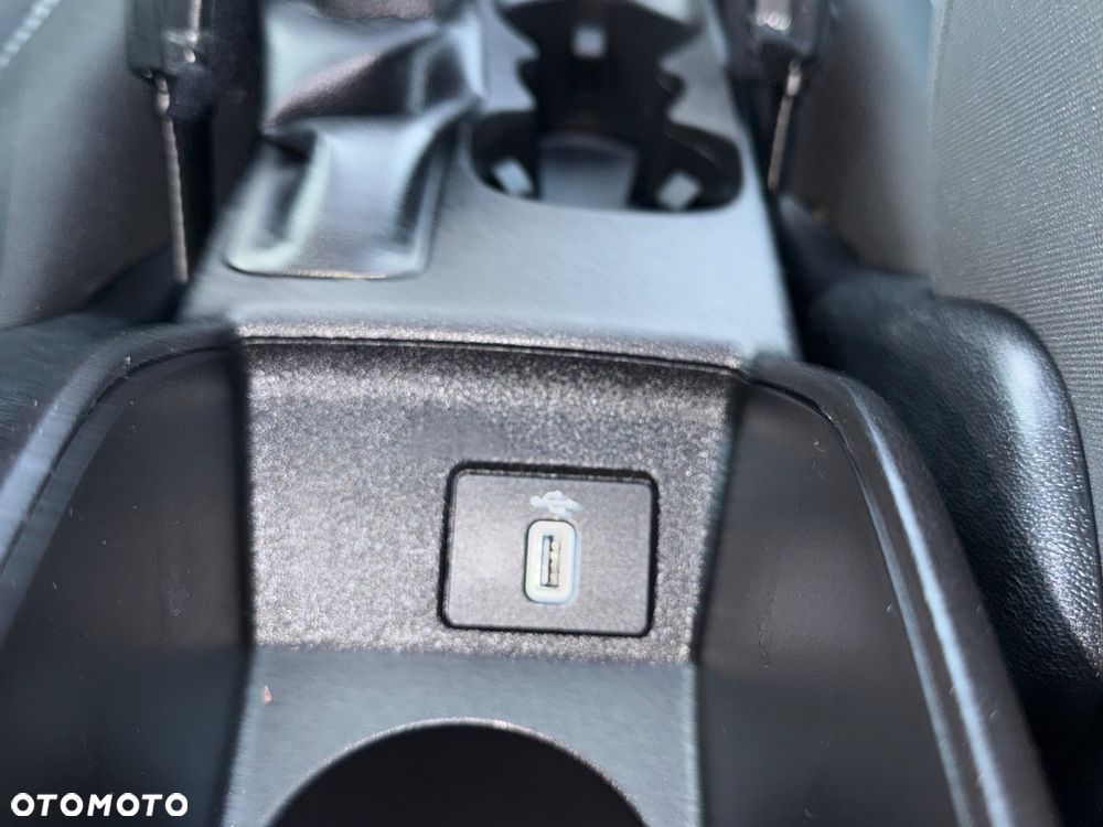 Ford Fiesta 1.0 EcoBoost Powershift Individual - 32