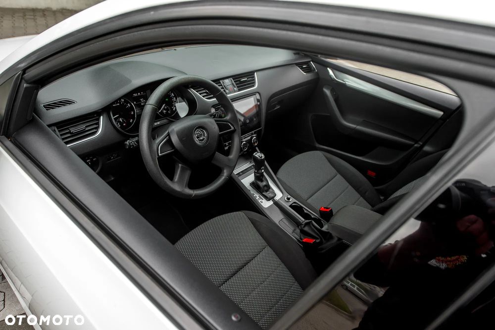 Skoda Octavia Combi 1.8 TSI 4x4 DSG Ambition - 21