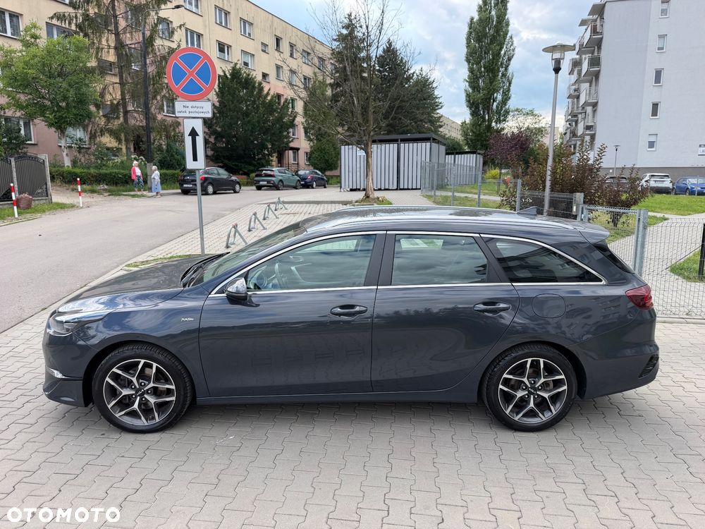 Kia Ceed 1.6 CRDi (48V Mild-Hybrid) DCT7 Platinum - 6
