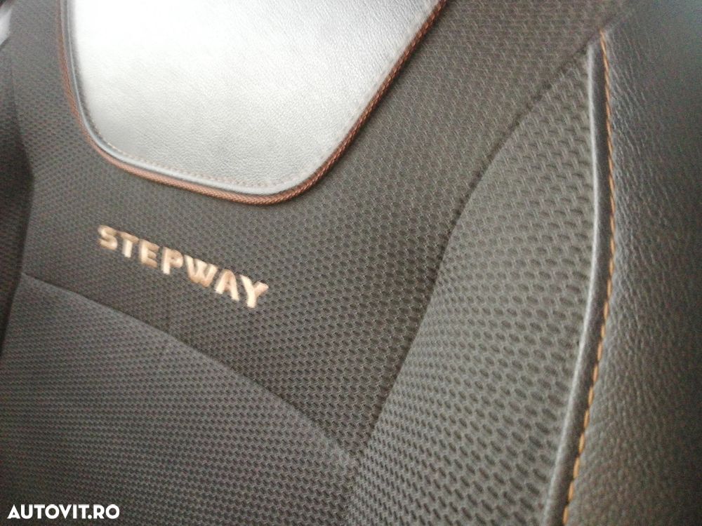 Dacia Sandero TCe 90 S&S Celebration - 29