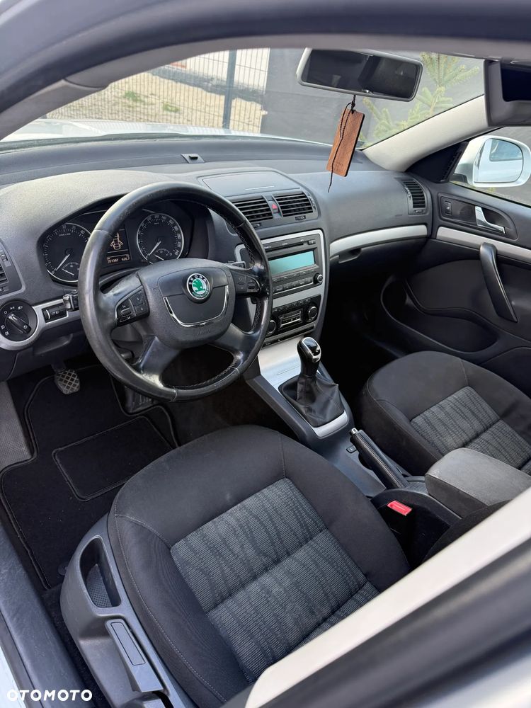 Skoda Octavia 2.0 TDI DPF Ambition - 5