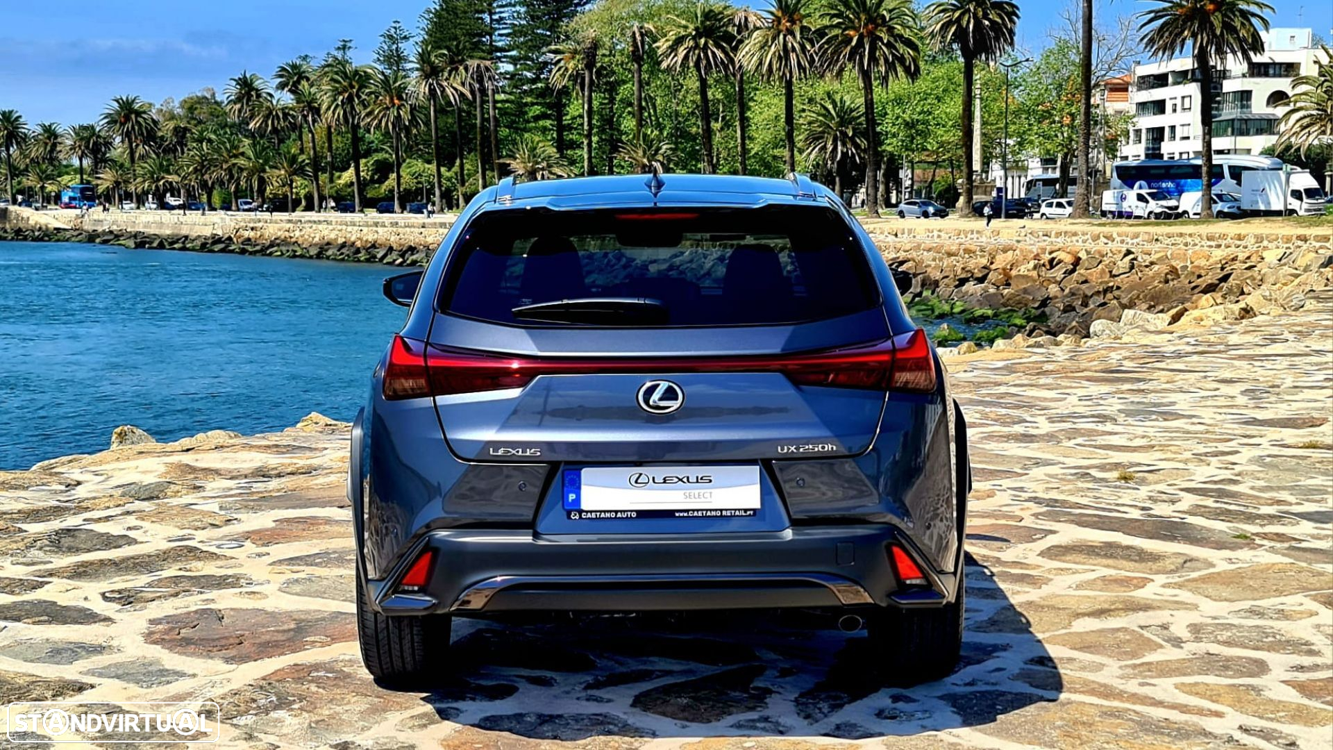 Lexus UX 250h Sport (Ecrã 12.3) - 4