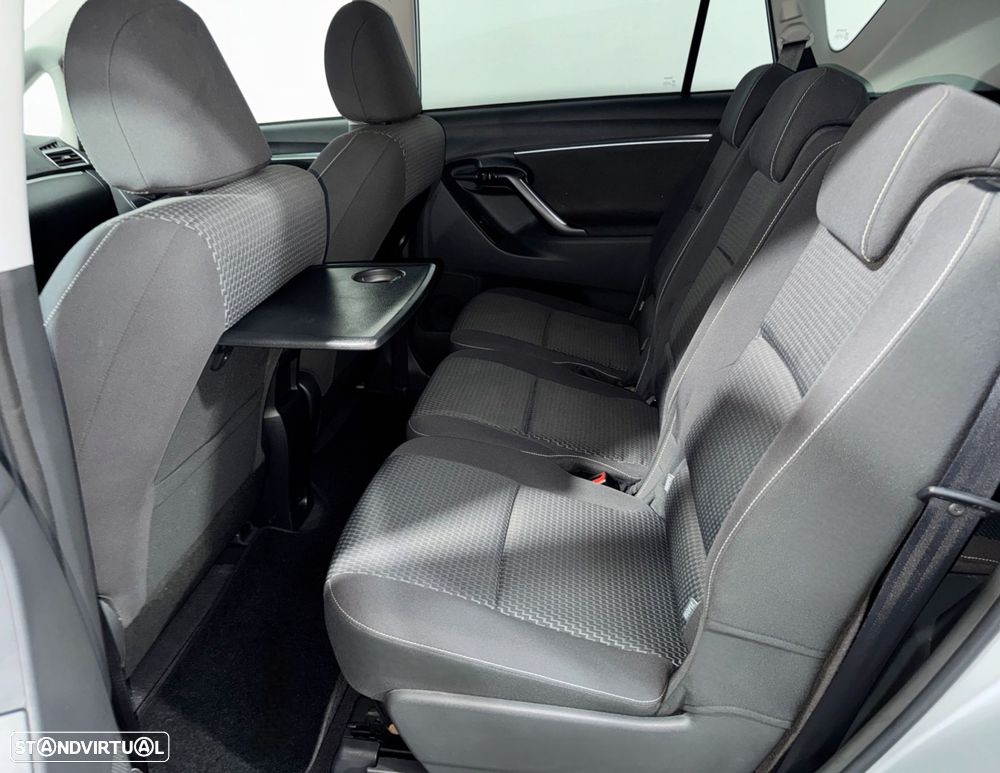 Toyota Verso 1.6 D-4D Comfort - 14