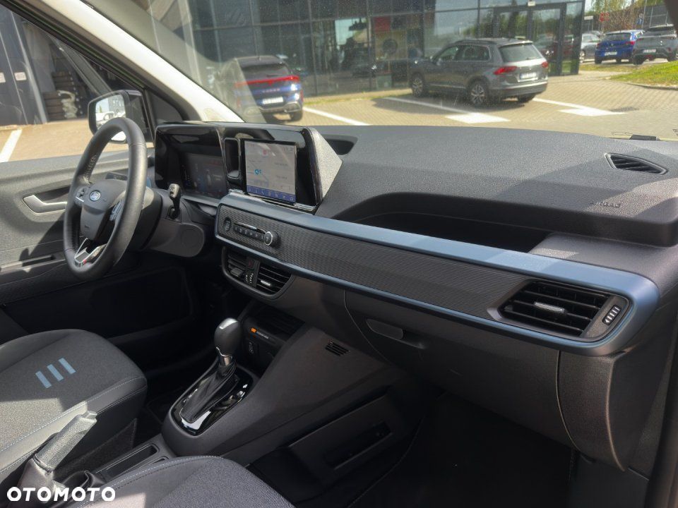 Ford Tourneo Courier - 24