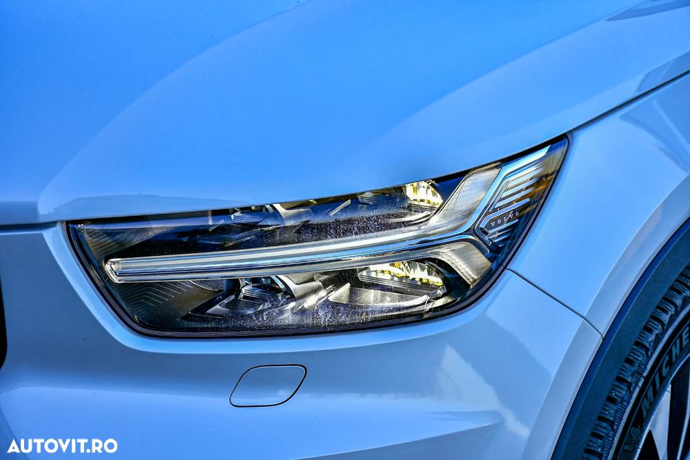 Volvo XC 40 D4 AWD Geartronic R-Design - 19