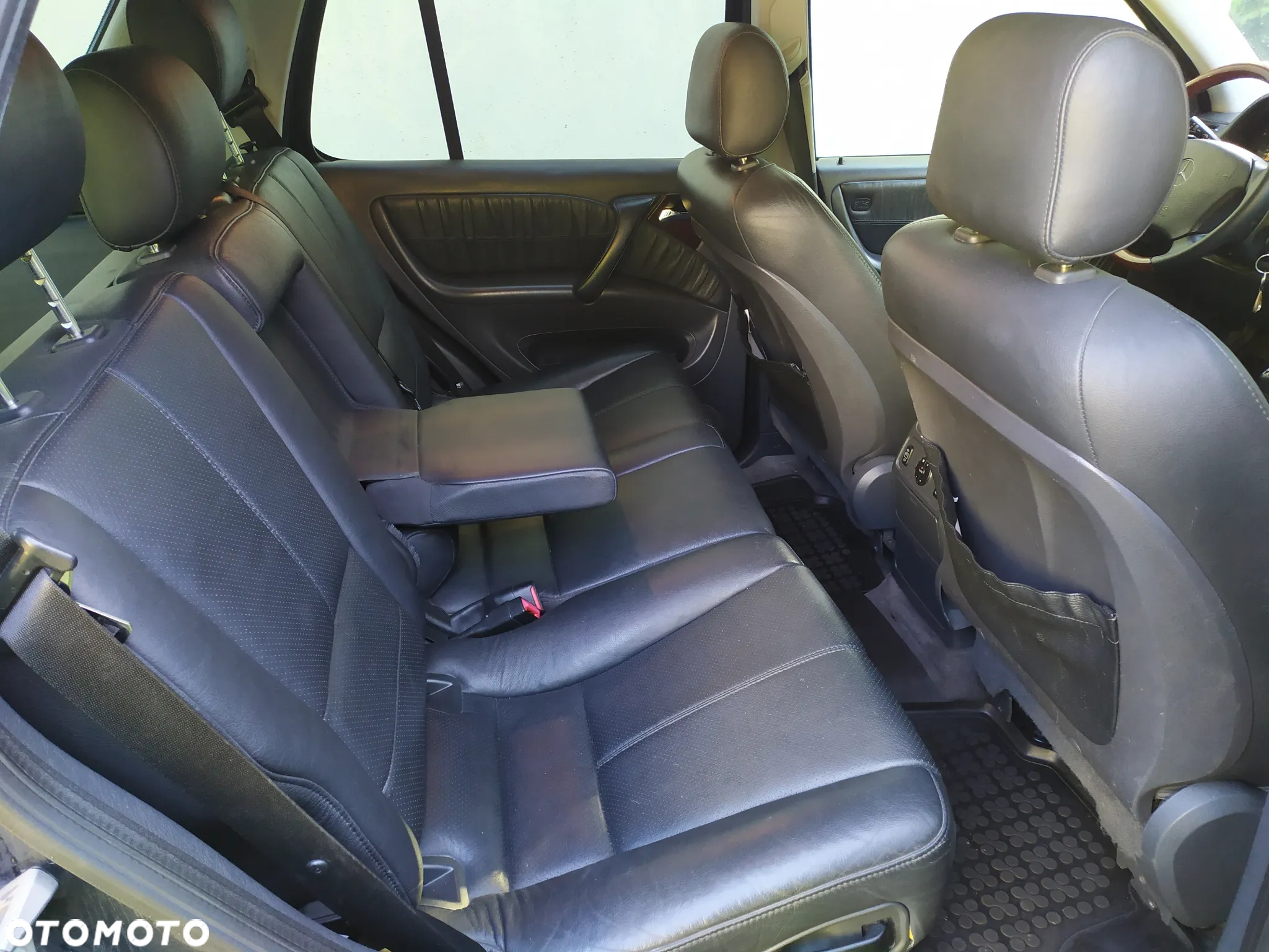 Mercedes-Benz ML 270 CDI - 11