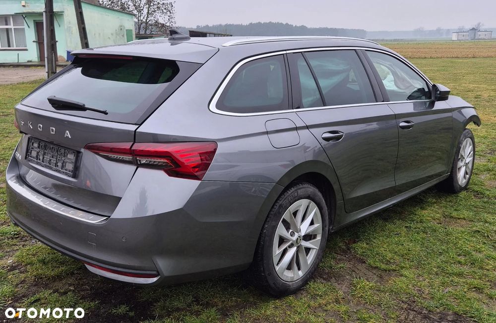 Skoda Octavia 2.0 TDI Style DSG - 3