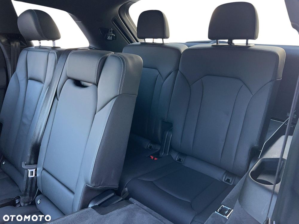 Audi Q7 - 15