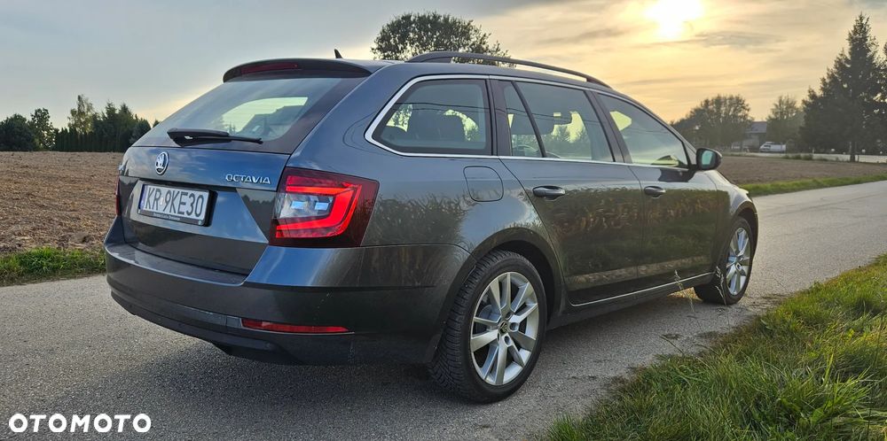 Skoda Octavia 2.0 TSI Ambition DSG - 5